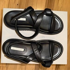 Black Women's Flatform Sandals